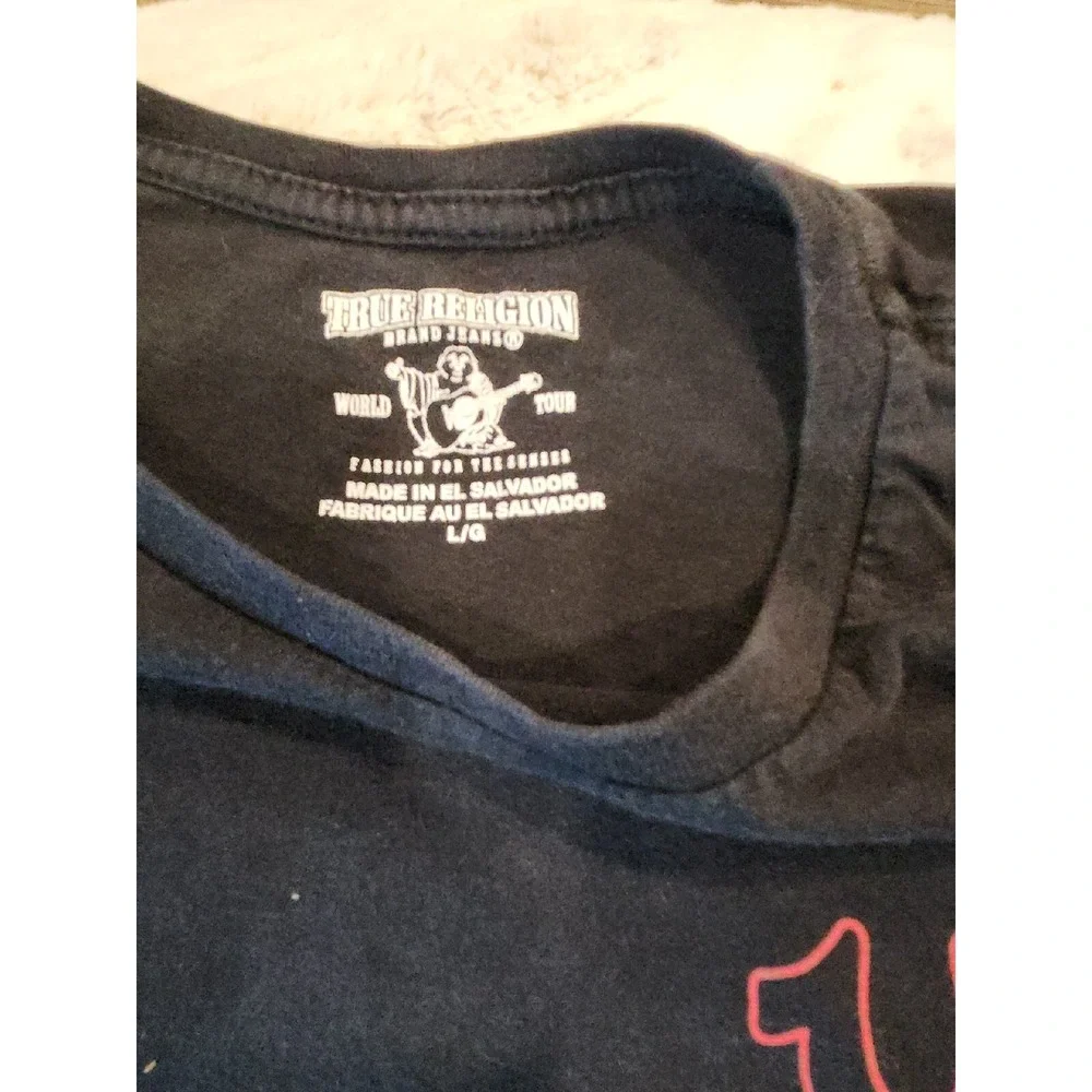 True Religion Buddha Guitar Graphic Black T Shirt Men's Size L Vintage Y2K style